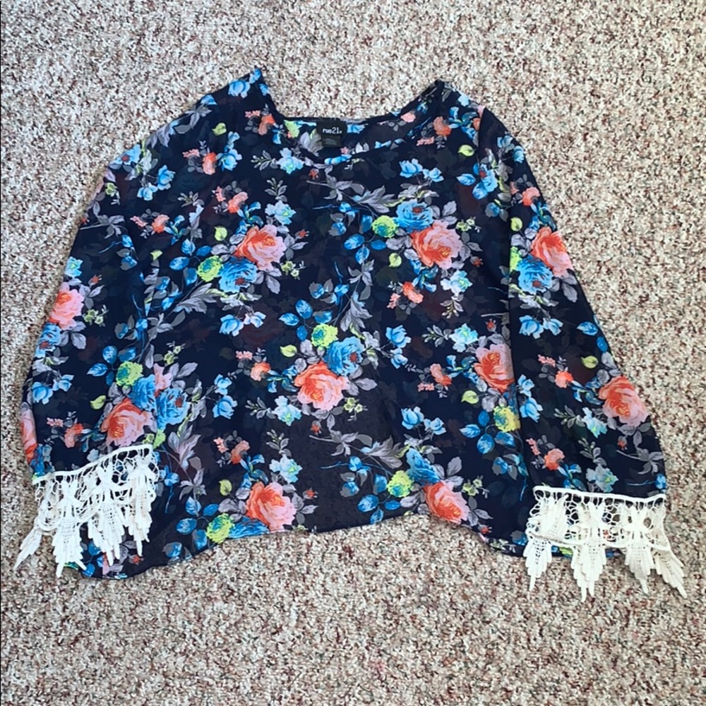 Rue 21 Top